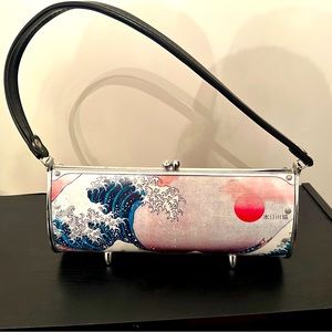 Little Earth fender purse - Mt Fuji